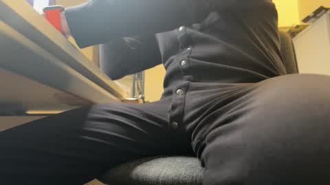 Snapshot of cranbb chatting on October 2025 10:19:01 PM CranBB online show from October 2025 10:19:01 PM