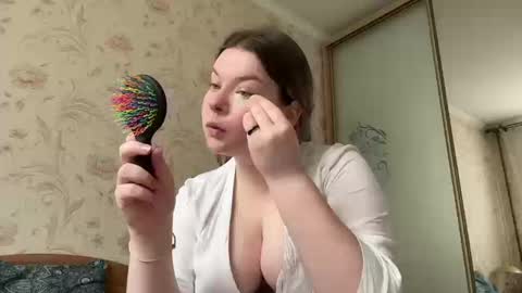 Elise online show from September 2025 07:21:02 AM