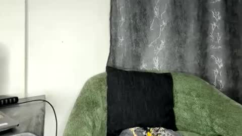 Taliee online show from April 2026 02:04:02 AM