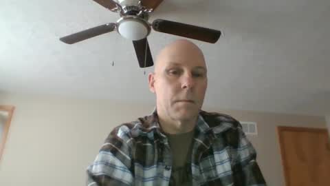 Snapshot of craven5 chatting on January 2025 02:46:01 PM craven5 online show from January 2025 02:46:01 PM