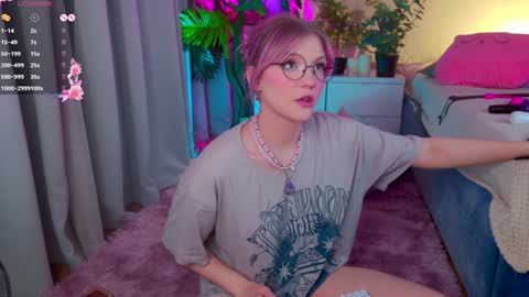 Snapshot of crazy__wine chatting on December 2024 05:37:01 AM Sonya online show from December 2024 05:37:01 AM