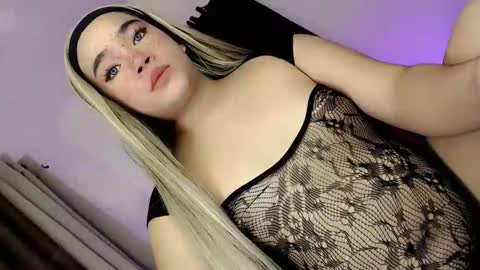 Hot Ayisha online show from March 2026 07:42:02 PM