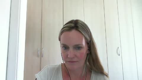 Snapshot of crazyanny chatting on December 2024 03:48:02 PM Anny online show from December 2024 03:48:02 PM