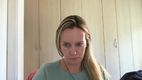 Snapshot of crazyanny chatting on January 2025 11:57:01 AM Anny online show from January 2025 11:57:01 AM