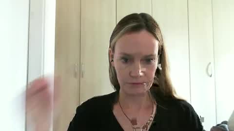 Snapshot of crazyanny chatting on January 2025 10:47:01 AM Anny online show from January 2025 10:47:01 AM