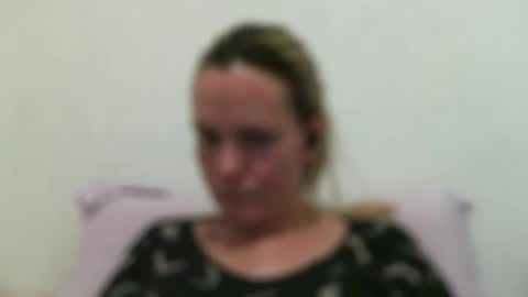 Snapshot of crazyanny chatting on February 2025 11:48:02 PM Anny online show from February 2025 11:48:02 PM