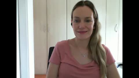 Snapshot of crazyanny chatting on March 2025 12:26:02 PM Anny online show from March 2025 12:26:02 PM