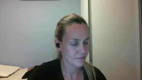 Anny online show from October 2025 12:55:01 AM