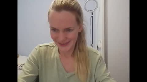 Anny online show from March 2026 12:16:01 AM