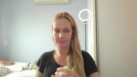 Anny online show from March 2026 10:56:01 AM