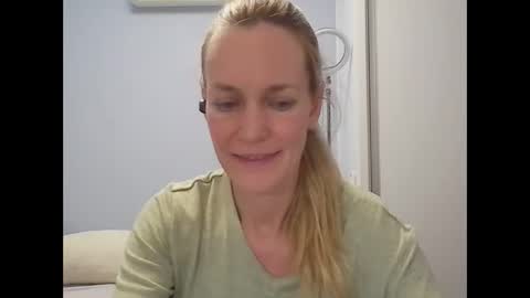 Anny online show from March 2026 12:18:02 AM