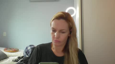 Anny online show from April 2026 10:53:02 AM
