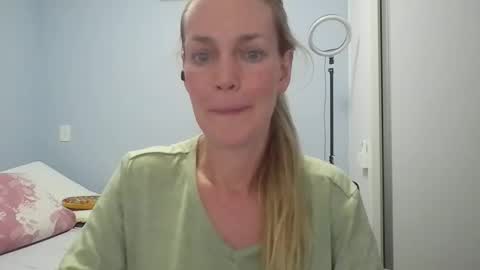 Anny online show from April 2026 12:24:02 AM