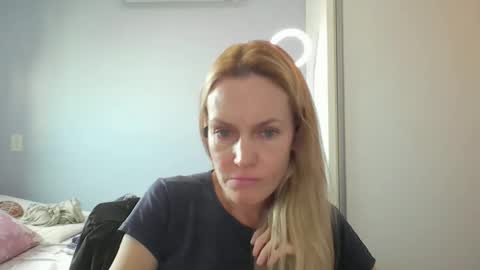 Anny online show from April 2026 10:54:02 AM