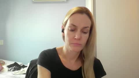 Anny online show from May 2026 10:42:01 AM