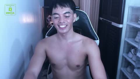 Snapshot of crazyasiancum chatting on February 2025 05:48:01 PM Zion online show from February 2025 05:48:01 PM