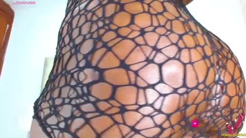 Snapshot of crazybigass chatting on February 2025 06:12:01 PM Sara online show from February 2025 06:12:01 PM
