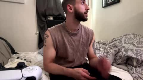 crazydill28 online show from May 2026 09:21:01 PM