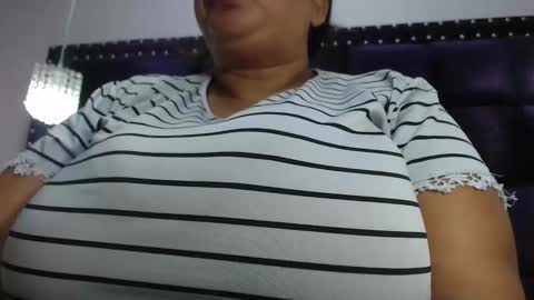 Snapshot of crazyonme chatting on October 2025 07:15:02 PM diosalinda online show from October 2025 07:15:02 PM