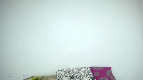 diosalinda online show from May 2026 03:33:01 AM