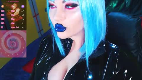 Roxy online show from December 2025 03:21:02 PM