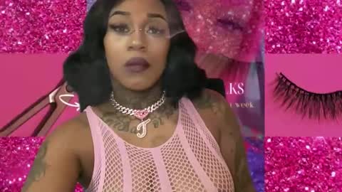 Snapshot of creame_sensation chatting on February 2026 01:23:02 AM PHANTOMTARGARYENXXX online show from February 2026 01:23:02 AM