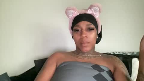 Snapshot of creame_sensation chatting on March 2026 02:13:01 PM PHANTOMTARGARYENXXX online show from March 2026 02:13:01 PM