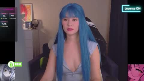 Snapshot of creammeow chatting on October 2025 02:11:01 AM Alina online show from October 2025 02:11:01 AM