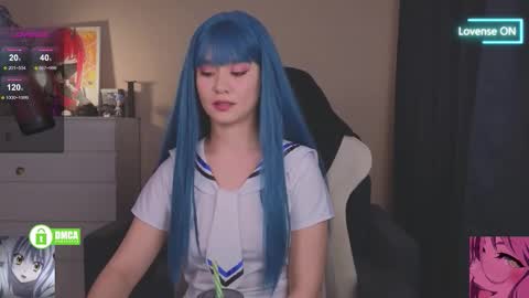 Snapshot of creammeow chatting on March 2026 04:28:02 AM Alina online show from March 2026 04:28:02 AM