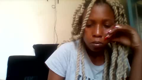 Snapshot of creamy_crammy chatting on October 2025 10:56:01 AM Creamy online show from October 2025 10:56:01 AM