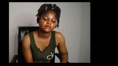 Snapshot of creamy_juicypussy chatting on February 2025 07:42:02 AM Lady jasmine online show from February 2025 07:42:02 AM