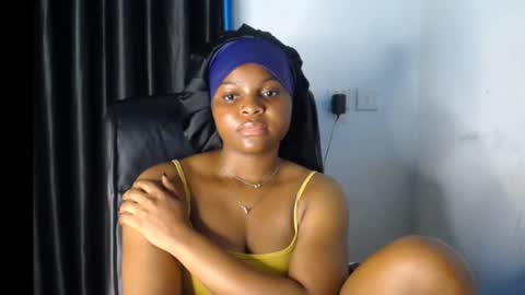 Snapshot of creamy_juicypussy chatting on September 2025 07:19:01 AM Lady jasmine online show from September 2025 07:19:01 AM