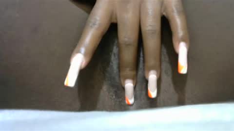 Snapshot of creamybabee chatting on January 2025 12:22:01 AM queen online show from January 2025 12:22:01 AM