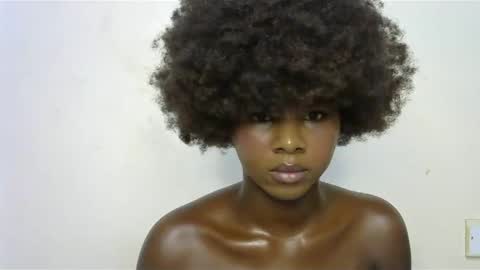 Snapshot of creamybabee chatting on January 2025 05:41:01 PM queen online show from January 2025 05:41:01 PM