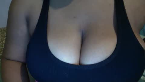 Snapshot of creamycocobabe chatting on January 2025 08:54:01 PM CreamyCocoBabe online show from January 2025 08:54:01 PM