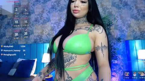 Snapshot of creamyinkk chatting on February 2026 07:51:01 AM Sophie online show from February 2026 07:51:01 AM