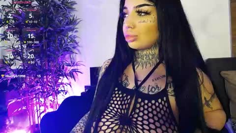 Sophie online show from April 2026 06:03:01 AM