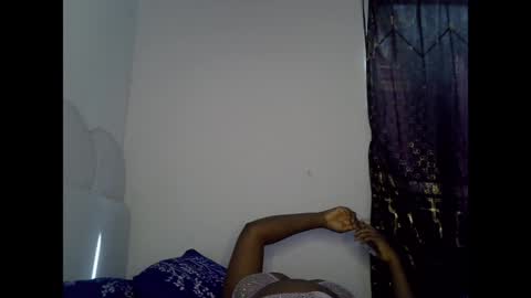 Snapshot of creamypussyxx chatting on May 2026 08:19:02 AM creamypussyxx online show from May 2026 08:19:02 AM