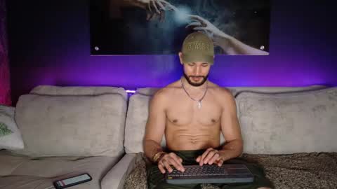 CRHISTIAN online show from March 2026 03:18:01 PM