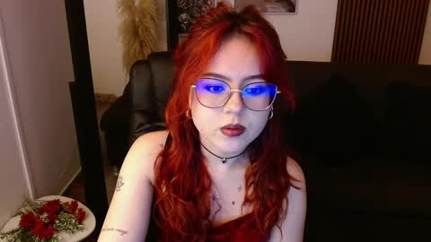 Snapshot of crimson_tati chatting on February 2025 05:16:01 AM Tatiana online show from February 2025 05:16:01 AM