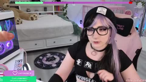 Snapshot of crimsonkitten chatting on January 2025 03:56:02 AM Crimson Kitten online show from January 2025 03:56:02 AM