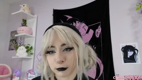 Snapshot of crimsonkitten chatting on January 2025 04:32:01 AM Crimson Kitten online show from January 2025 04:32:01 AM