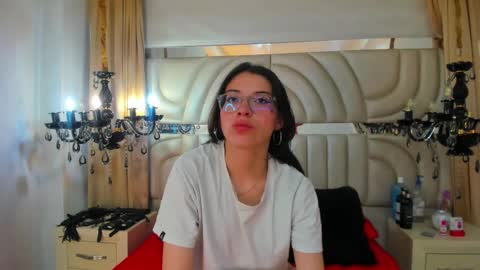 Snapshot of crimsonsecrets chatting on September 2025 11:43:01 AM Crimsonsecrets online show from September 2025 11:43:01 AM
