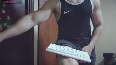 cris2428 online show from November 2025 02:31:02 AM