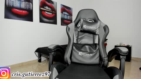 Cris Gutierrez online show from October 2025 09:34:01 PM