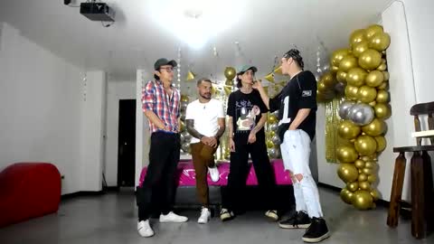 Snapshot of crismens chatting on January 2025 03:12:02 AM crismens online show from January 2025 03:12:02 AM