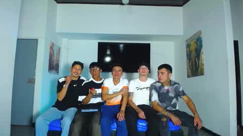 Snapshot of crismens chatting on September 2025 06:20:02 PM crismens online show from September 2025 06:20:02 PM