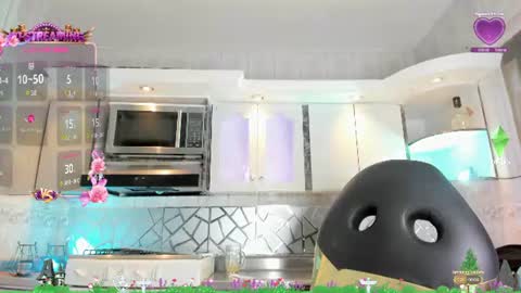 Cristina Onazis online show from June 2026 05:37:01 PM