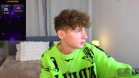 Snapshot of crisp1n chatting on October 2025 03:12:01 PM Chris online show from October 2025 03:12:01 PM