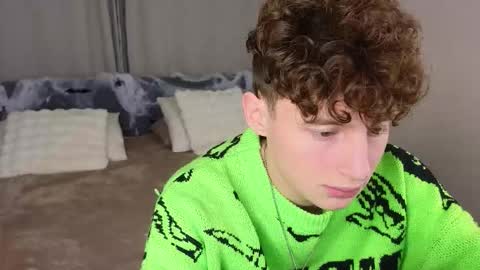 Snapshot of crisp1n chatting on November 2025 03:02:01 PM Chris online show from November 2025 03:02:01 PM